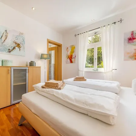 Ferienhaus Rügenbrise Mit Seeblick Direkt Am Wasser