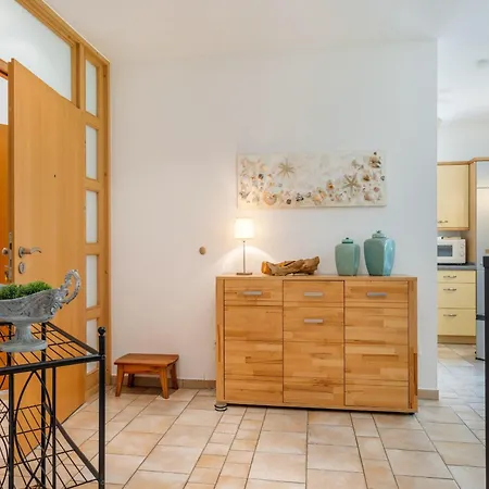 Rügenbrise Mit Seeblick Direkt Am Wasser