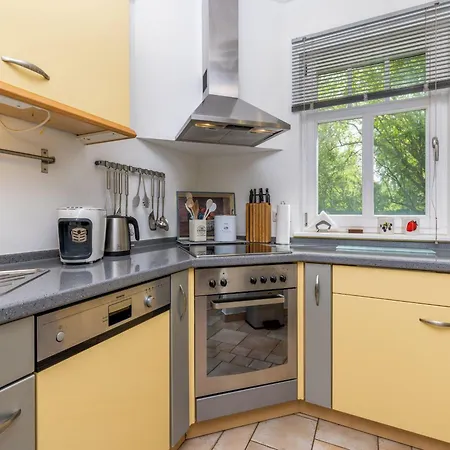 Ferienhaus Rügenbrise Mit Seeblick Direkt Am Wasser